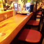 牡蠣処 クーガ - カウンター席