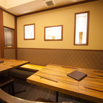 北新地たゆたゆDX - テーブル席