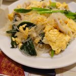 中華料理福臨門 - ほうれん草と玉子と春雨炒めアップ