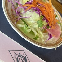 ステーキハウス 彩 - ランチサラダ