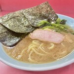 家系ラーメン 沼津家 - 