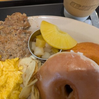 THE CITY DONUTS AND COFFEE_1