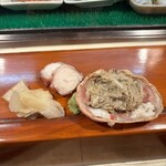 辰美寿し - ガリ、タコ、蟹味噌
