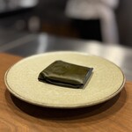 季音 - 温かいキャビアの昆布締め