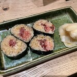 小皿のまぐろとさば。 - 