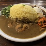 喫茶アジェンデ&カレーシャ - スリランカシュリンプ側から激写！