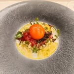 葉山ホテル音羽ノ森 - 三崎マグロのタルタルと姫様卵のコンフィオシェトラキャビアと共に