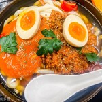 麺紡 - 半熟煮卵が合う