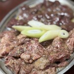 東京園 - ハラミ 塩