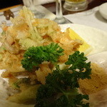 漁菜克献 - エビと白ネギのかき揚げ