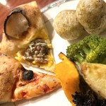 カンポフェリーチェ - 窯焼き野菜、ピッツァ、他（ビュッフェサービス）