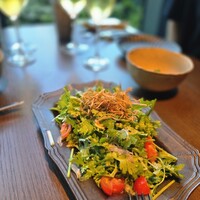 SAAWAAN BISTRO - とりわけのタクシー サラダ これも 女子は 好きなやつ