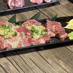 極み焼肉ホルモン 清司 - 
