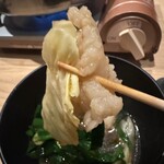 博多牛もつ鍋 なの川 - ビッグサイズの牛もつ