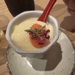 博多牛もつ鍋 なの川 - お通し　明太子乗せ茶碗蒸し