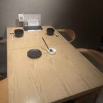 博多牛もつ鍋 なの川 - 広々したテーブル席(^_^)