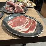 生ラムジンギスカン 新なるぼんず すすきの本店 - ラムロール