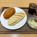 ペル・エ・メル - 豊洲カレーパン、コロネーションチキンパニーニ