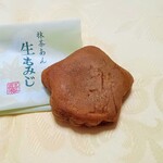 にしき堂 - 生もみじ・抹茶（160円）