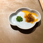 北新地 ふか - 15．自家製XO醬
      
      ピリッとした辛味とホタテの旨み
      繊維を丁寧に割いているので柔らかく食べやすい