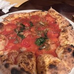 ベッラ・ナポリ - ロマーナ　アンチョビの円味がきいててこれまた美味い