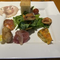 トラットリア ダイ パエサーニ - シェフのお勧め前菜