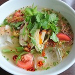 バニヤンツリーカフェ  - 夏季限定「蒸し鶏と小海老の冷たいフォー」