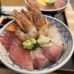磯丸水産食堂 - 勝手丼1428円(税込)