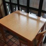 冷麺館　鶴橋店 - 1階2名様席