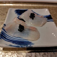 すし 堺 - 青森産ひらめキャビア添え