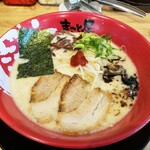 まこと屋 - 料理写真:牛白湯ラーメン 820円