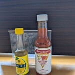 ハレルヤピザ - 卓上