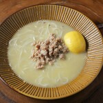 曙町 場内酒場 - 鶏ヌードル