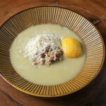 曙町 場内酒場 - チーズ鶏ヌードル