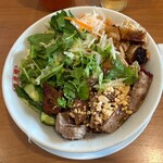 サイゴン - Bun thit cha（豚肉と揚げ春巻きの汁無しブン）