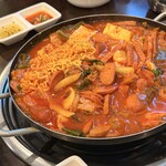 송탄부대찌개와보쌈 - 