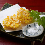 和食鉄板 銀座 朔月 - とうもろこしのかきあげ