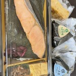 おにぎりの桃太郎 - 