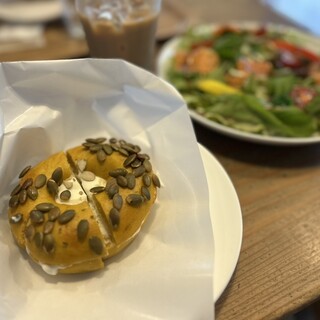 ヒグベーグル&カフェ_1