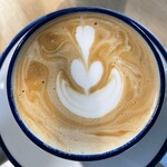 Awakening Café Tokyo - カフェラテ