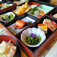 京懐石 美濃吉 横浜ランドマークプラザ店 - 