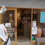 銀六いも - お店の外観