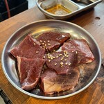 焼肉はなれ - 