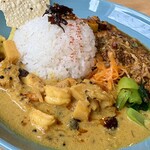 카페 네코당고 - 죽순과 새우의 코코넛 카레