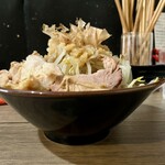 ラーメン専門 宮の森 - サイド