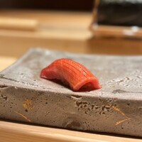 鮨 由う - 