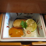 然林房 - 一番下の引き出し