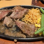 ステーキ宮 - カットステーキ食べかけですみません