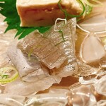 割烹 白鷹 - 眞子鰈の縁側です