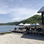 ao LAKESIDE CAFE - 
